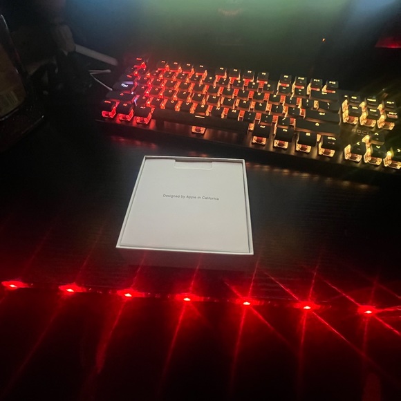 Airpods 1st Generation - Picture 3 of 5